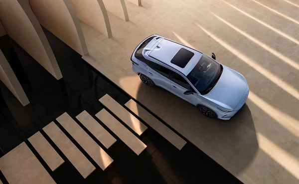 OMODA C7